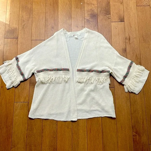 H&M Coachella Cadigan Kimono poncho Cream Knit Embroidered Fringe Sleeve Boho L - Picture 6 of 9